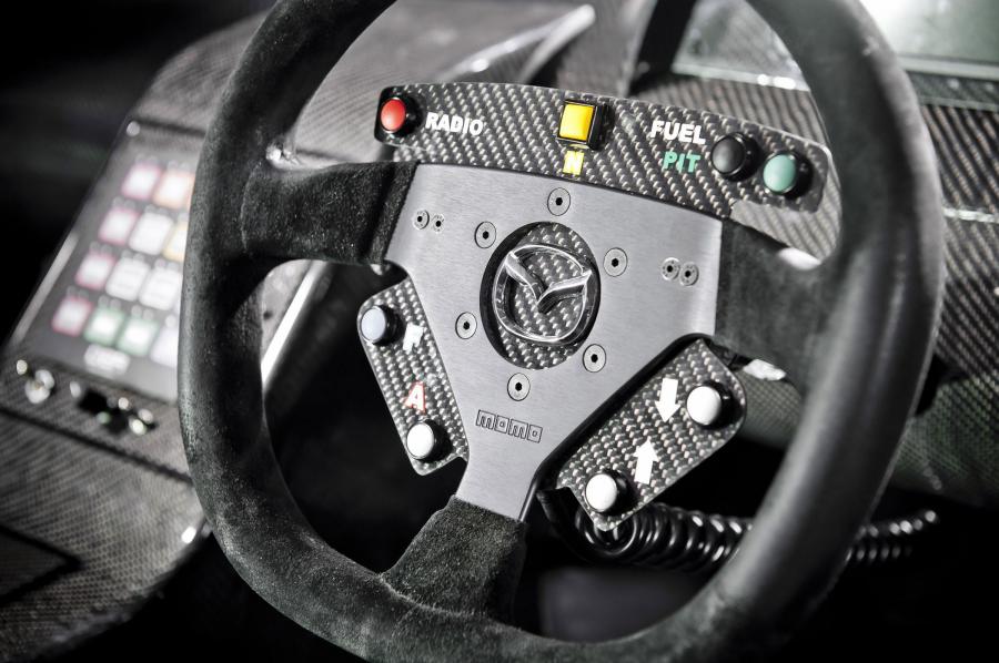  Mazda MX-5 GT Race Car 2011 года  (фото 3 из 27)